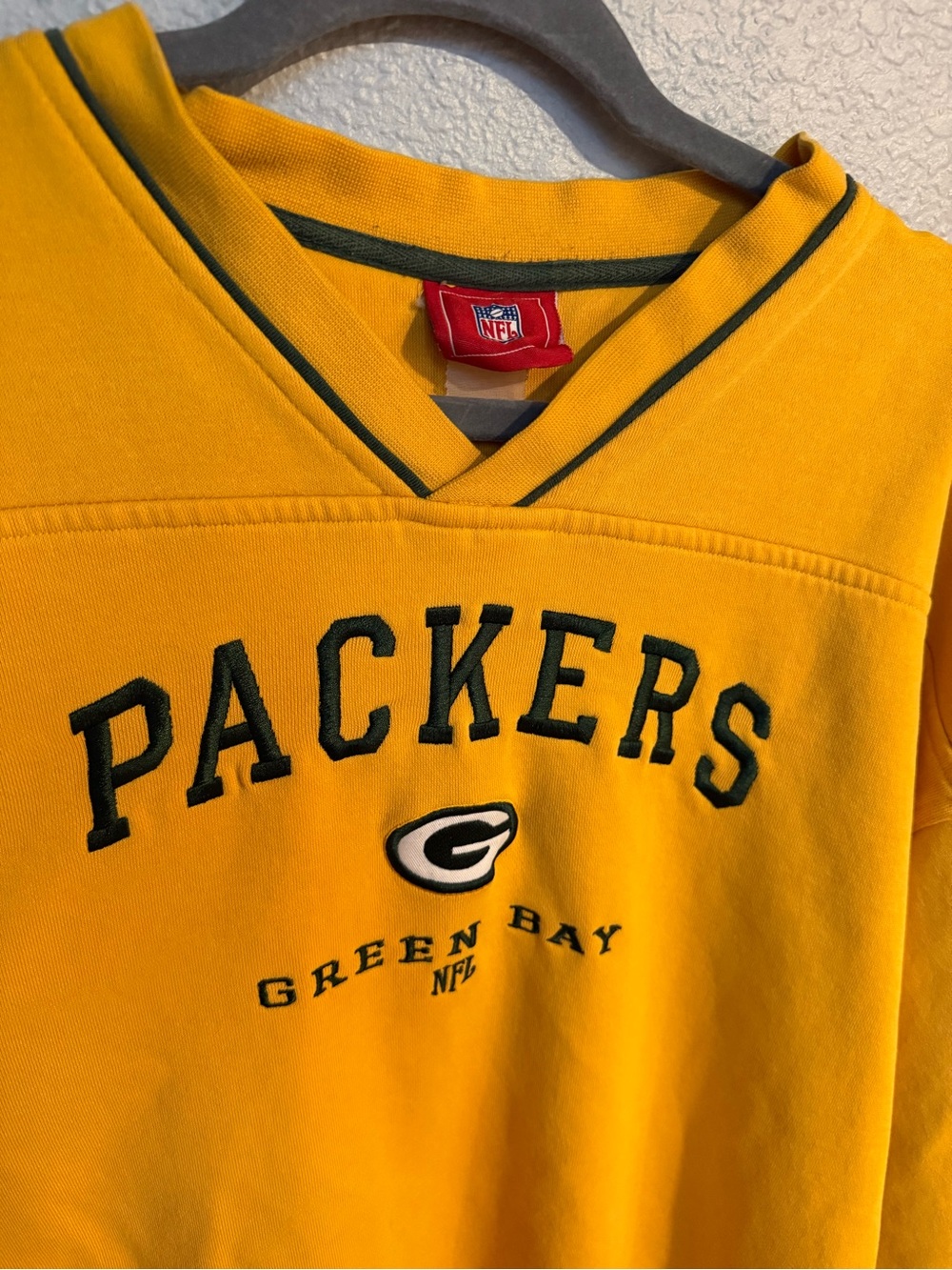 NFL GB Packers Yellow V-Neck Sweatshirt - Oversized Large